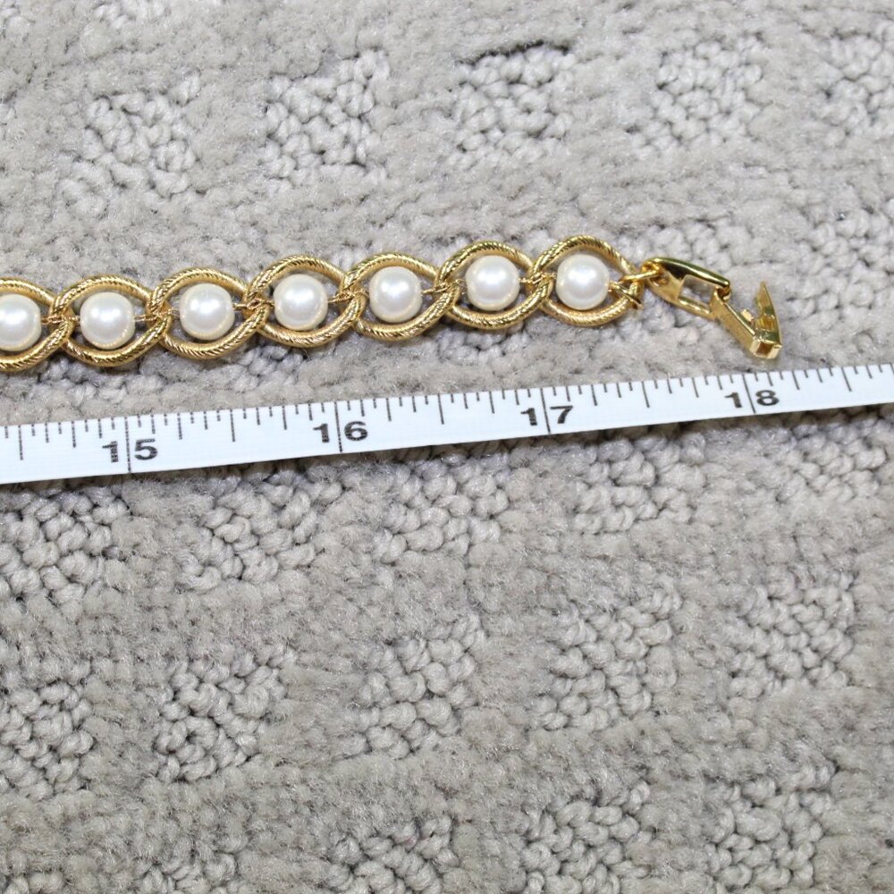 Vntg 80's Napier 18" Bold Simulated Pearl in Gold Tone Links Necklace Signed - Picture 3 of 3